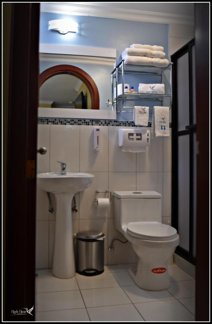 키토 Kinde House B&B 외부 사진